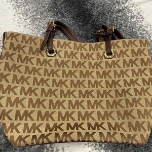 Michael Kors Shoulder Bag